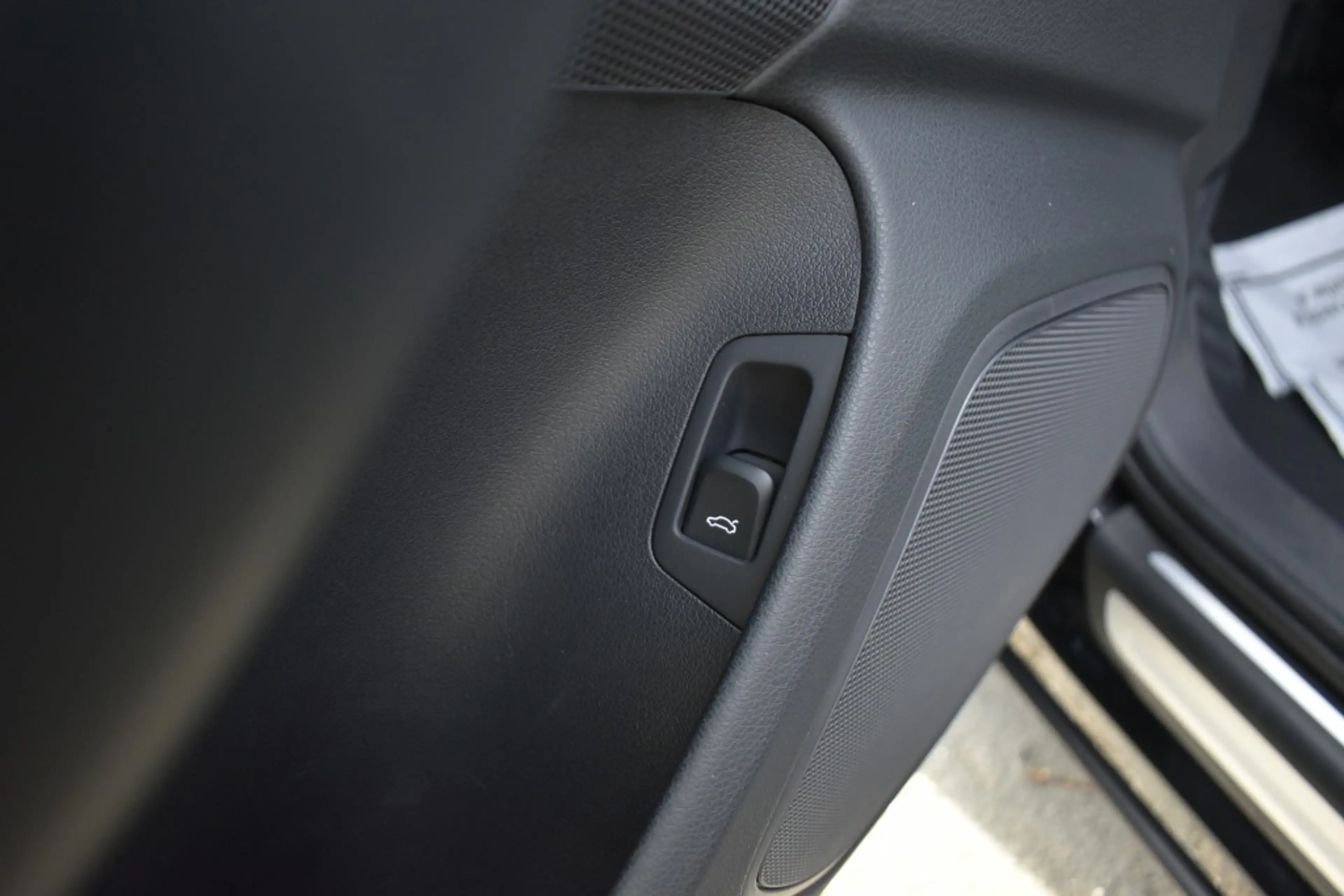 Audi Q3 1.4 tfsi-automaat-clima-elek. achterklep — photo 28