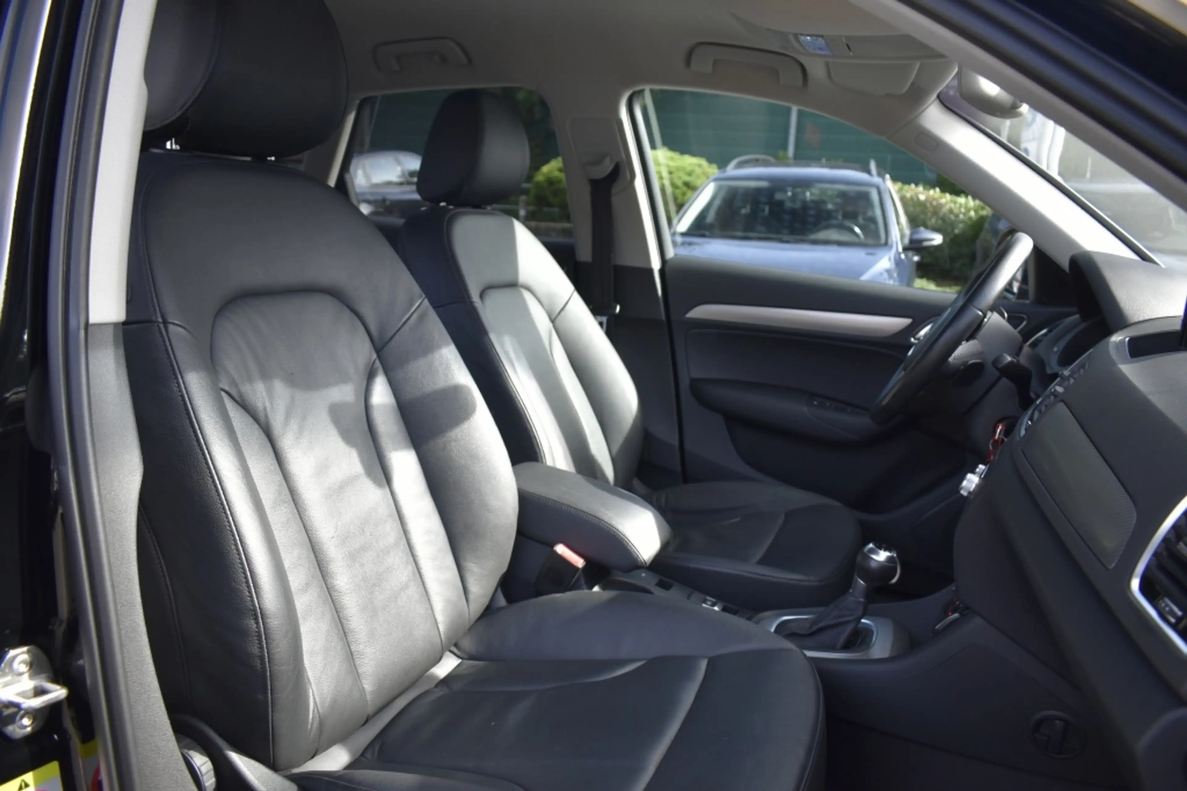 Audi Q3 1.4 tfsi-automaat-clima-elek. achterklep — photo 13