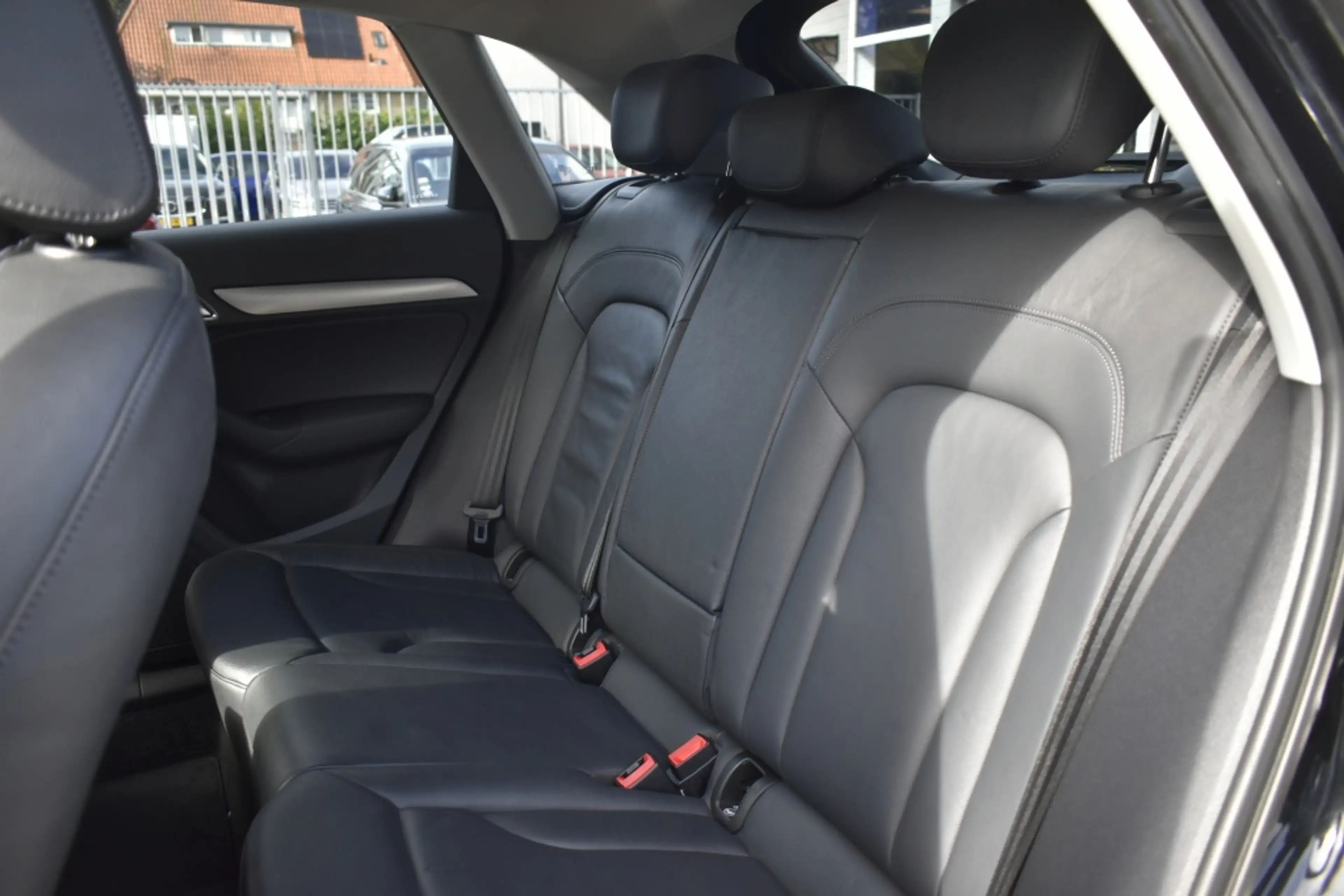 Audi Q3 1.4 tfsi-automaat-clima-elek. achterklep — photo 10
