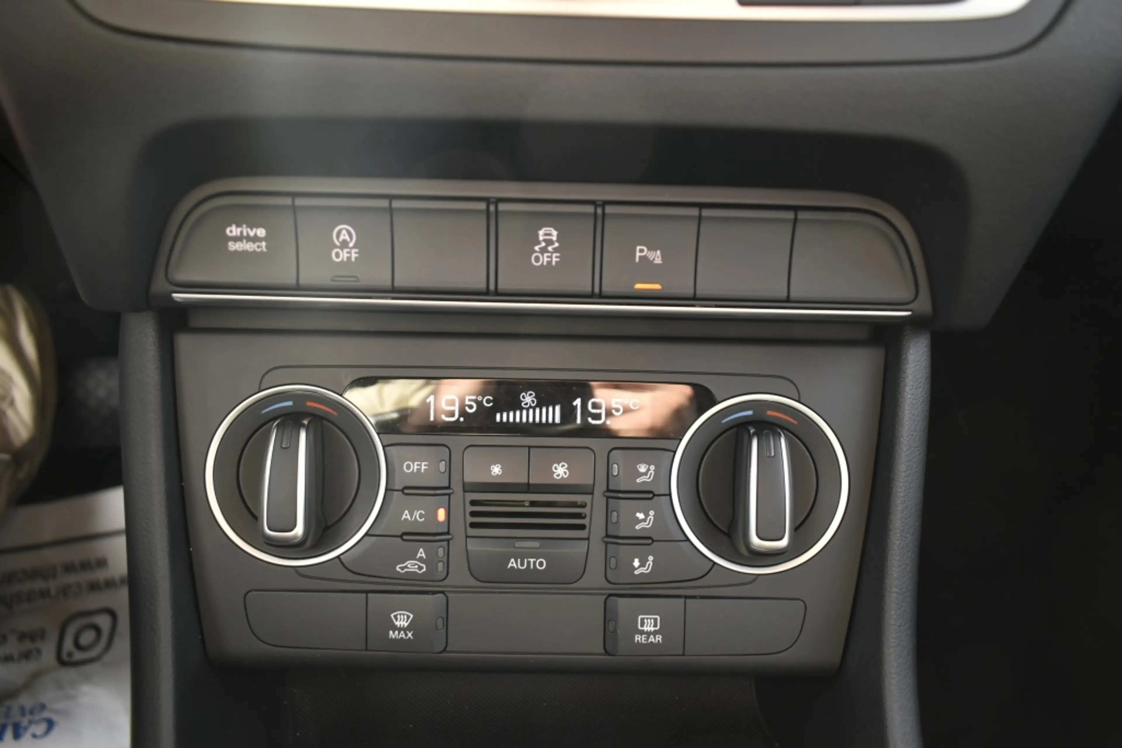 Audi Q3 1.4 tfsi-automaat-clima-elek. achterklep — photo 21