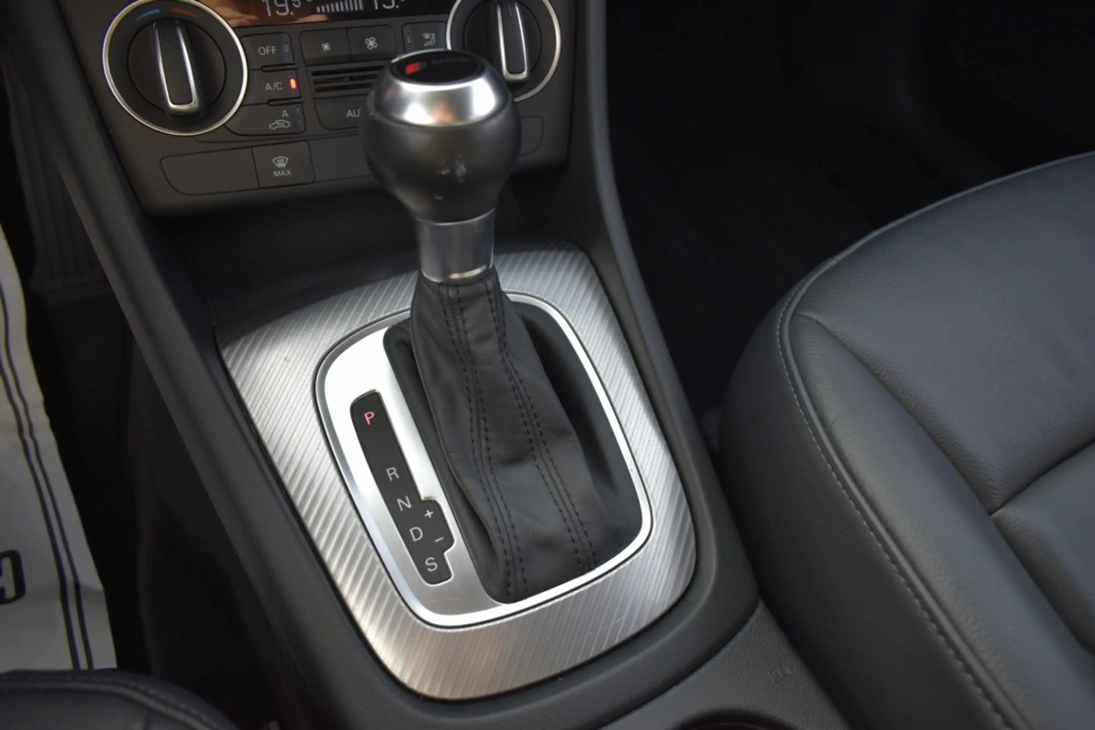 Audi Q3 1.4 tfsi-automaat-clima-elek. achterklep — photo 20