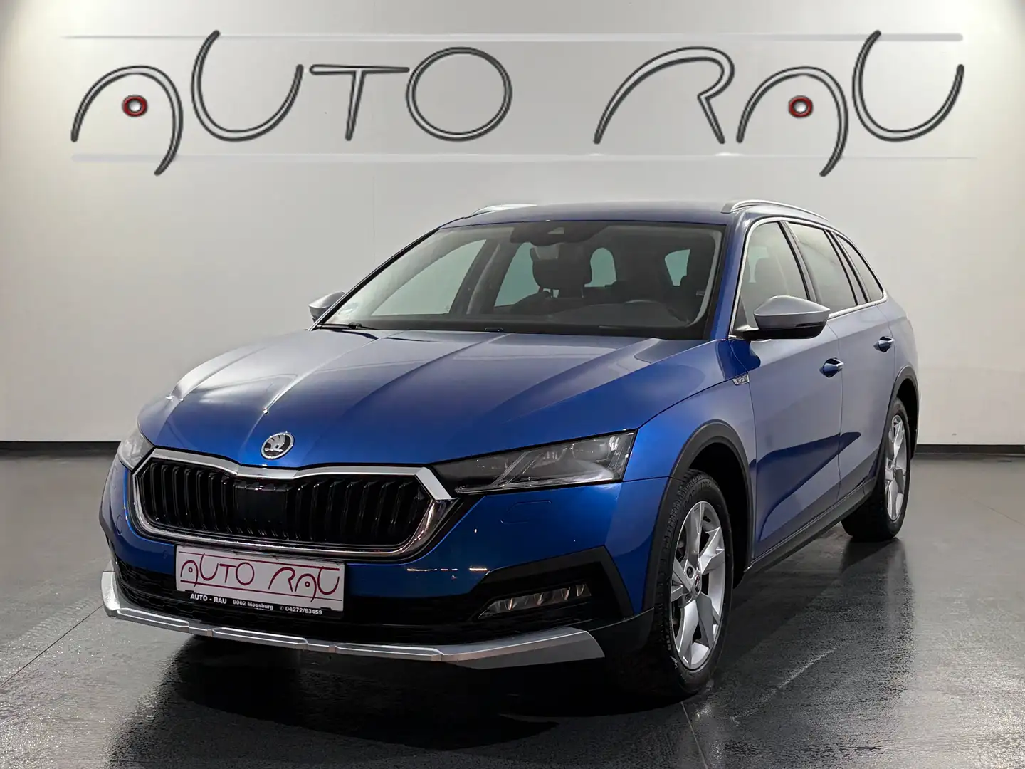 Skoda Octavia Combi Scout 2.0 TDI 4x4 DSG *LED*ACC*NAVI*HUD* Blau - 1
