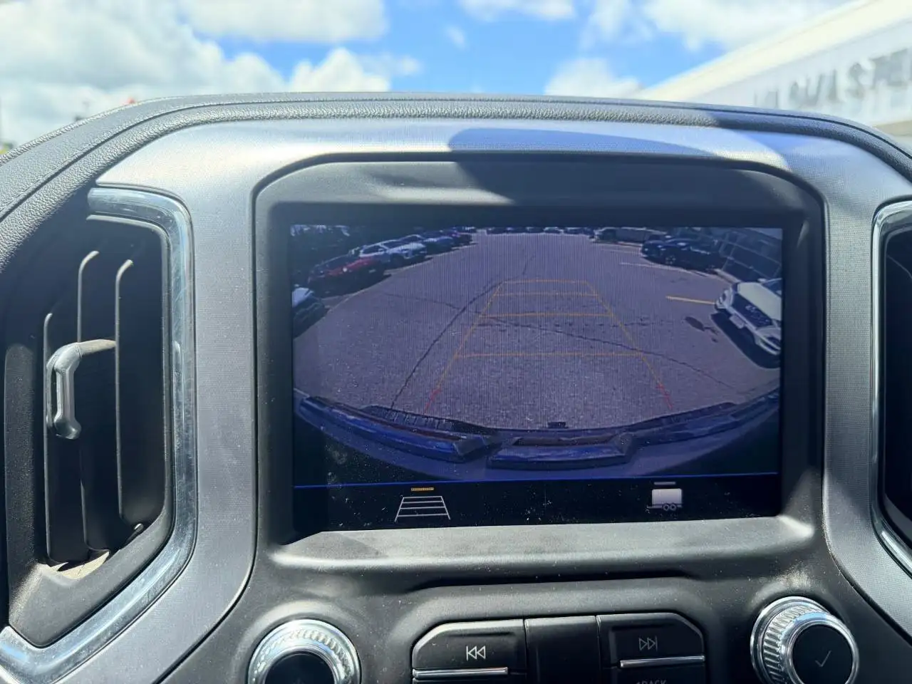 GMC Sierra 2500HD снимка GMC Sierra 2500HD