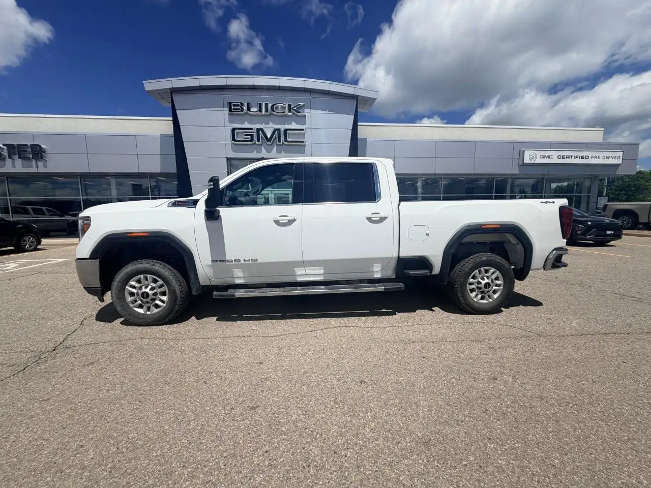 GMC Sierra 2500HD снимка GMC Sierra 2500HD