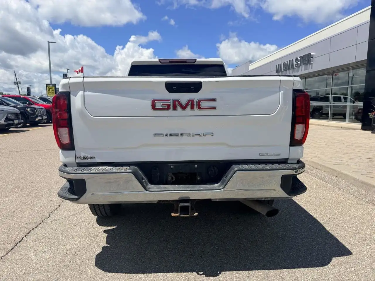 GMC Sierra 2500HD снимка GMC Sierra 2500HD