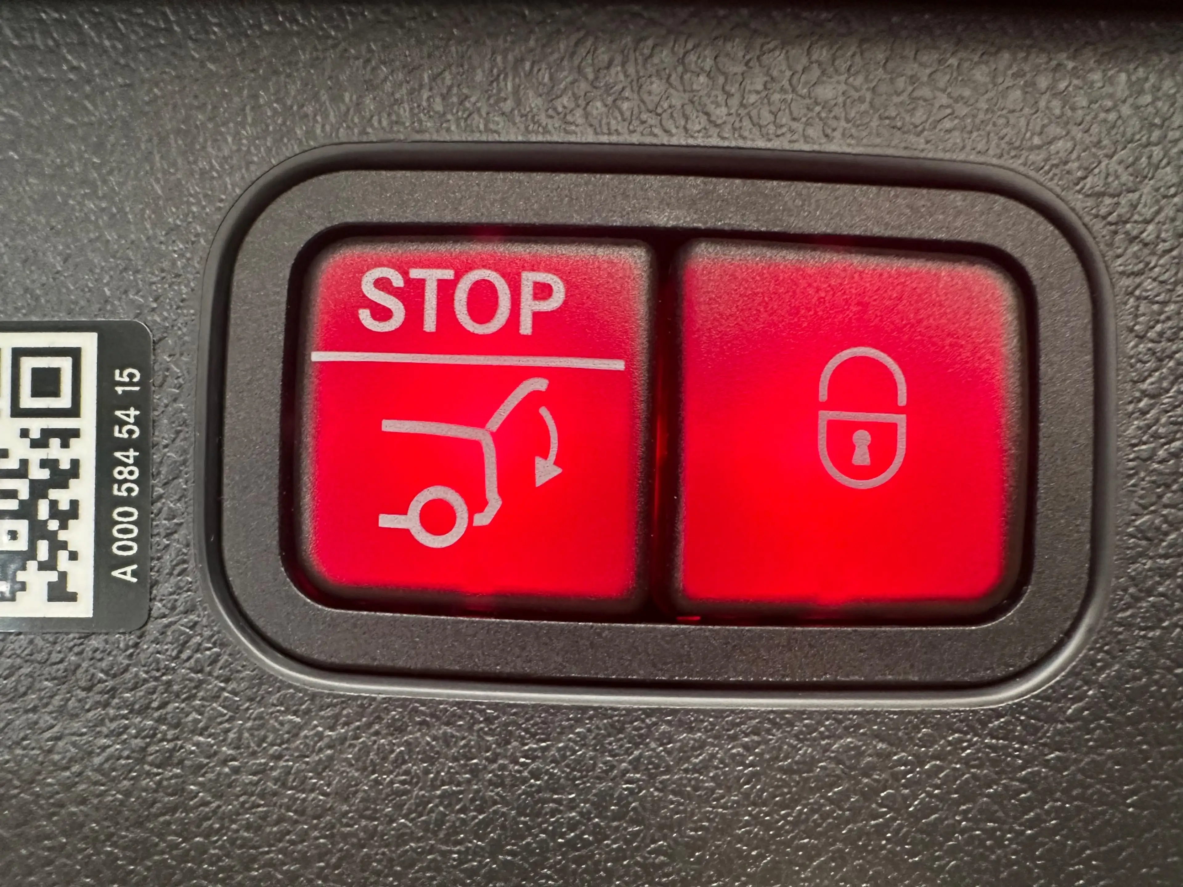 Mercedes-Benz C 220 T AMG Line NAV+LED+ACC+KAMERA+PANO+STHZG — photo 7