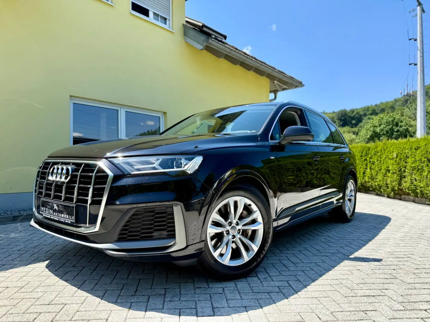 Audi Q7 55 TFSI e quattro S line-Virtual-AHK Schwarz - 2