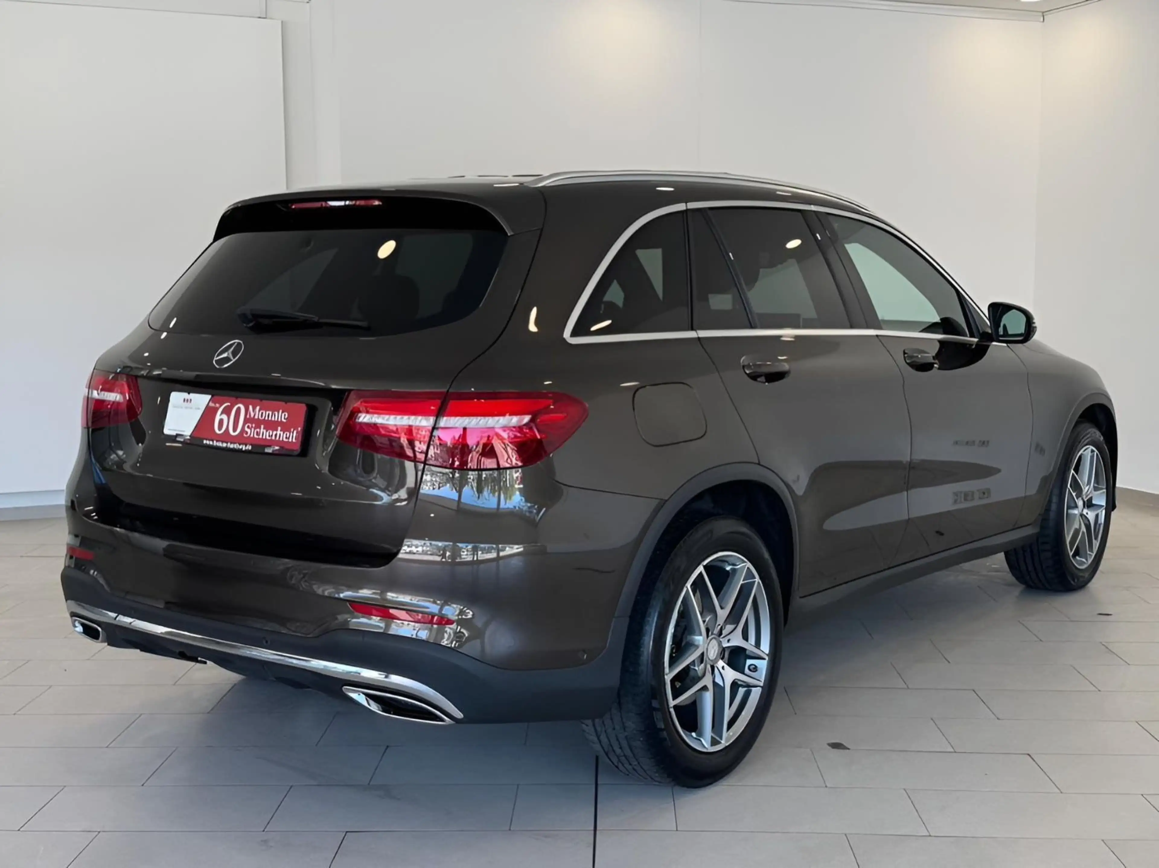 Mercedes-Benz GLC 250 d 4Matic AMG-Line|PANO|AHK|DTR+|LED|TOTW — photo 7