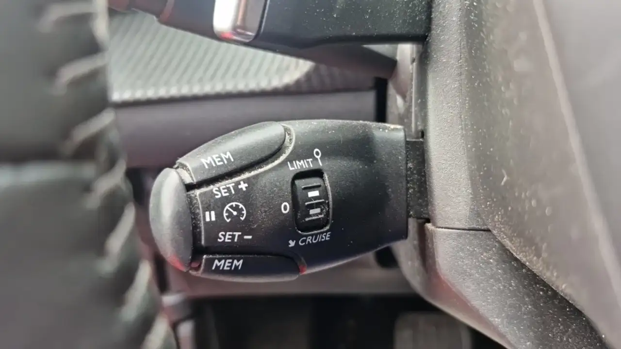 Peugeot 2008 2008 — photo 19