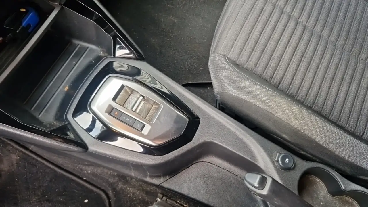 Peugeot 2008 2008 — photo 21