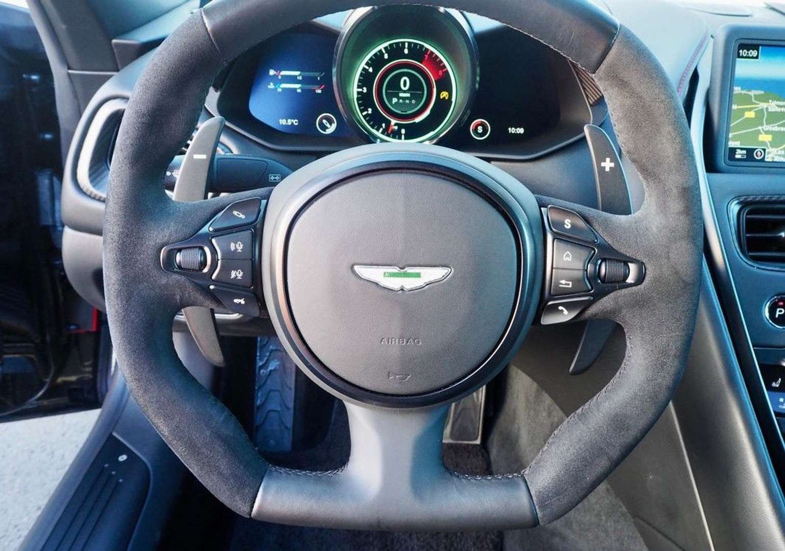 Aston Martin DBS Superleggera V12 5.2L 725cv -  - Joinsteer - #5