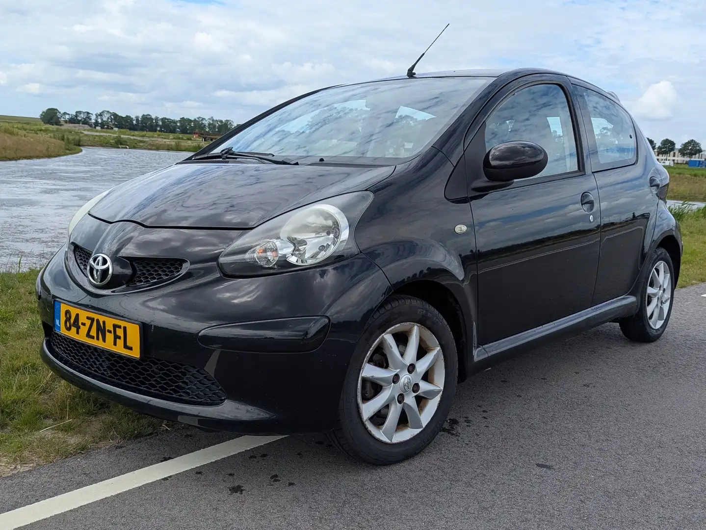 Toyota Aygo Aygo 1.0-12V + Noir - 1