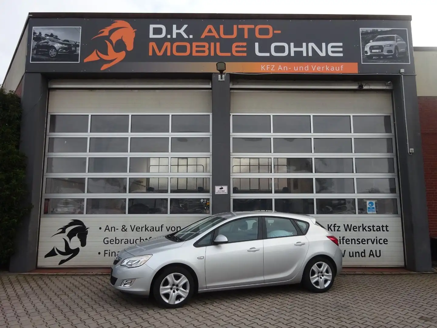 Opel Astra J Lim.5-trg. Selection/1.HAND/KLIMA/EURO5* Silber - 1