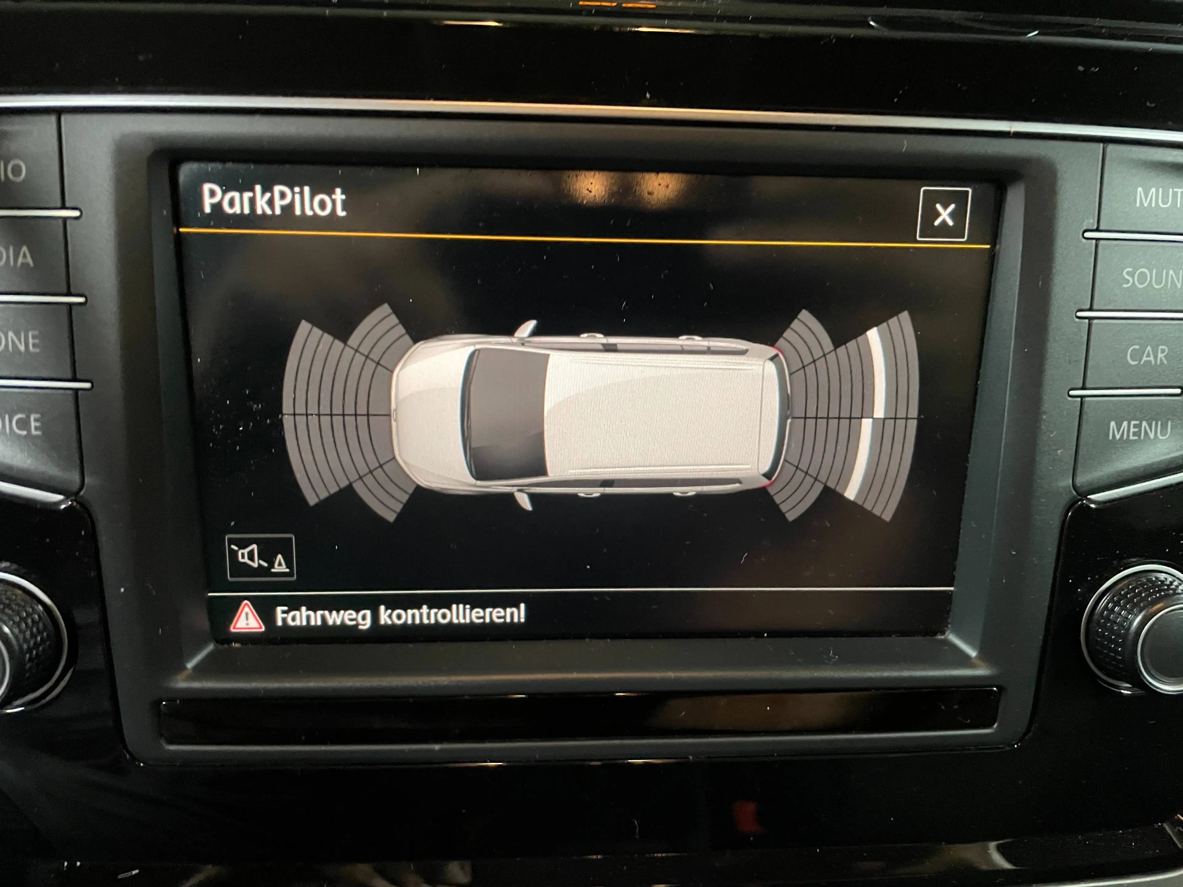 Volkswagen Touran Comfortline BMT/Start-Stop — photo 11