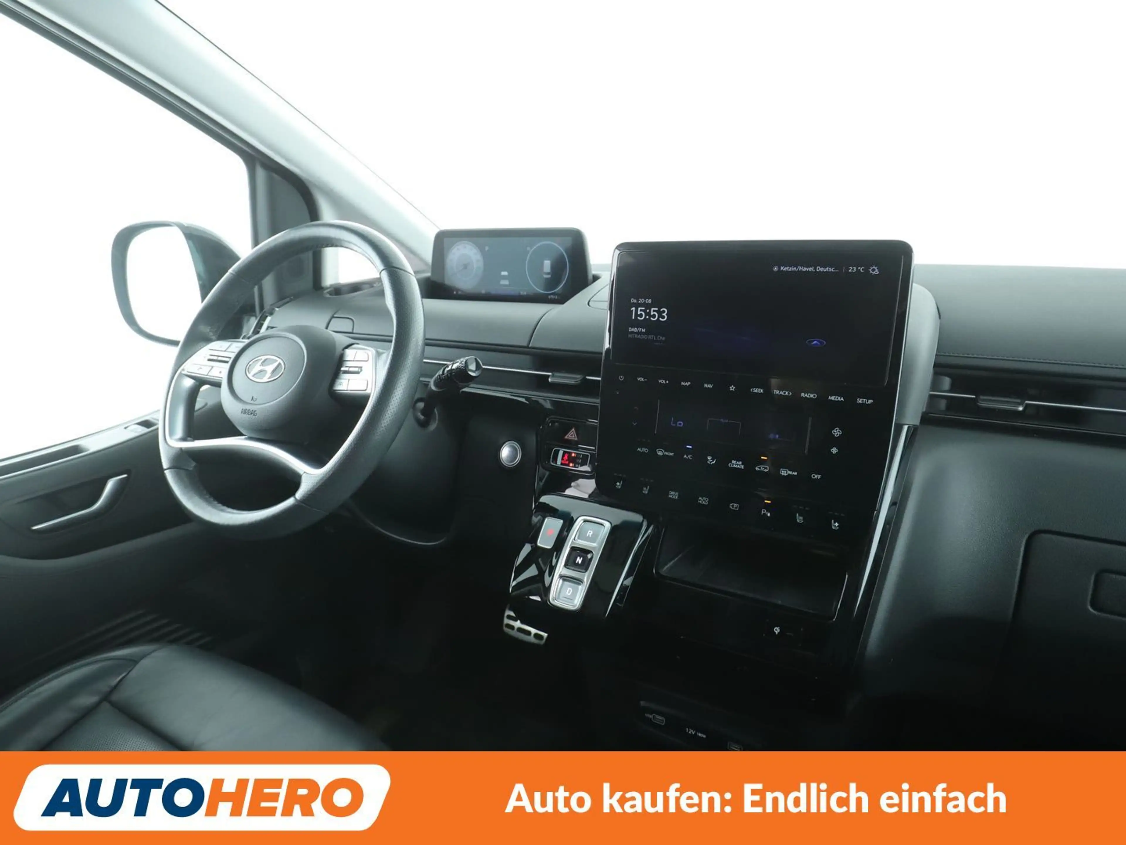Hyundai STARIA 2.2 CRDi Signature 4WD Aut.*NAVI*LED*ACC*SPUR* — photo 13
