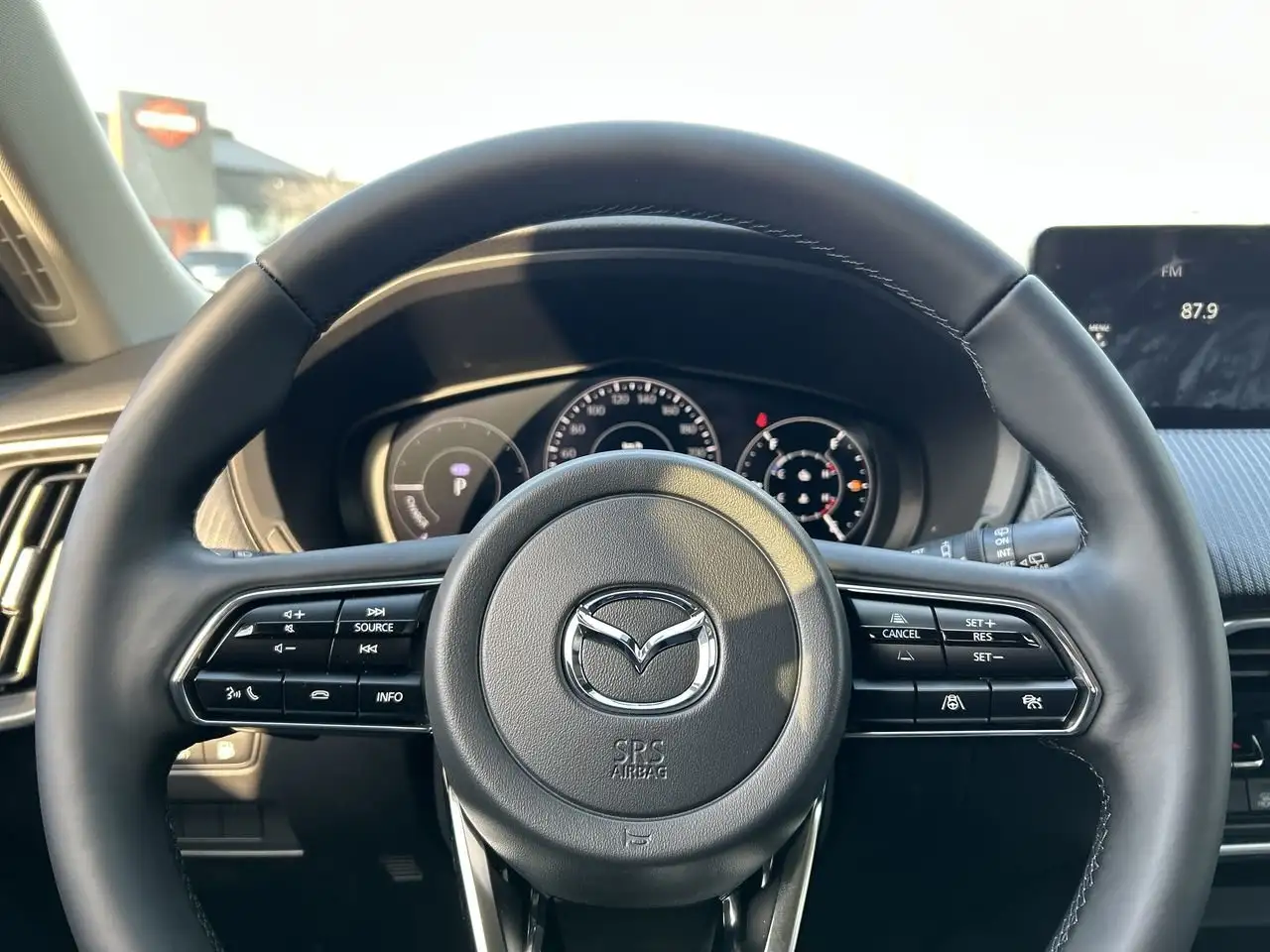 Mazda CX-90 PHEV снимка Mazda CX-90 PHEV