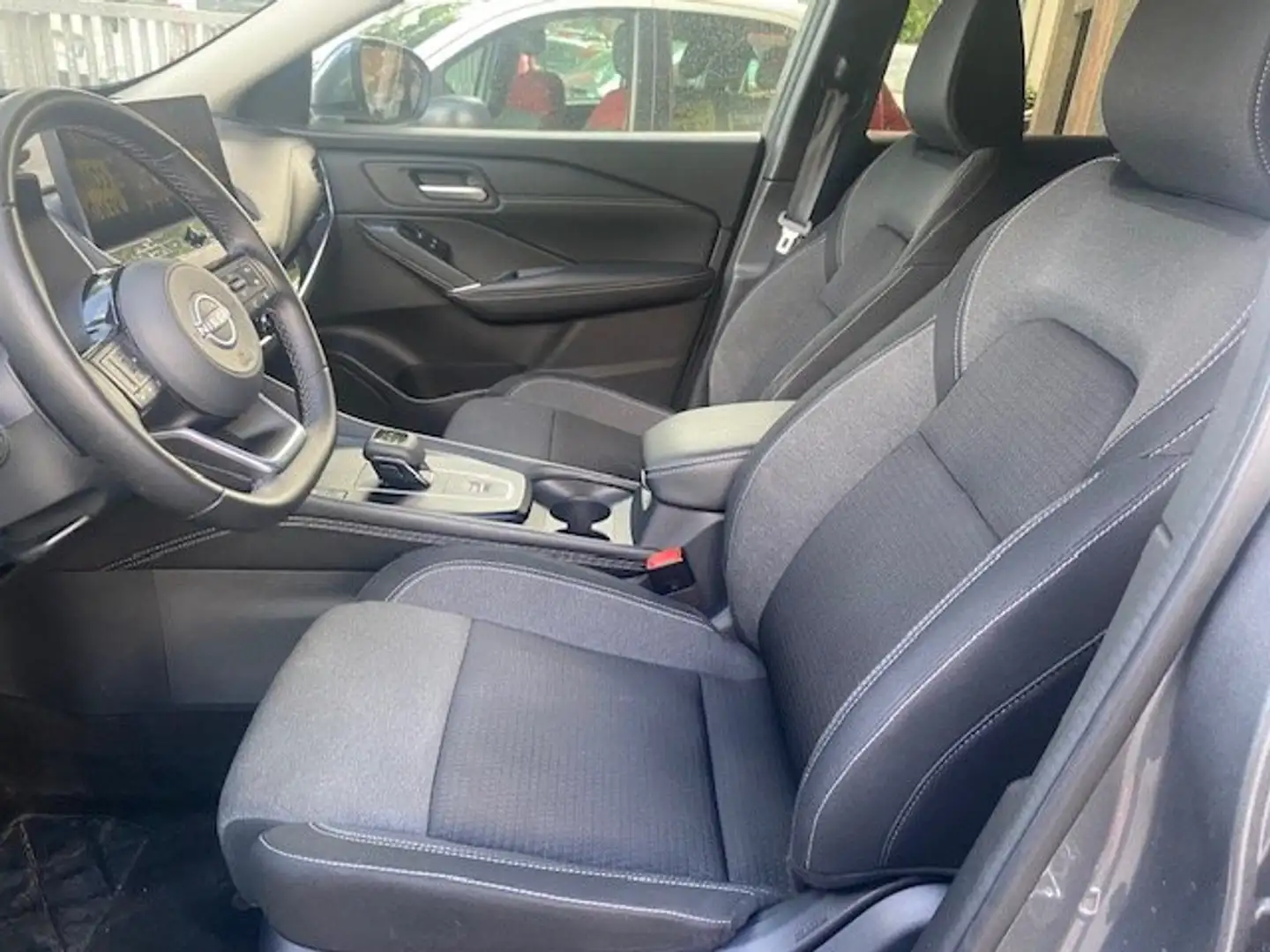 Nissan Qashqai Qashqai 1.3 mhev N-Connecta 2wd 158cv xtronic Gris - 2