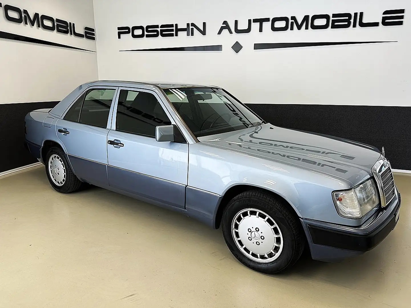 Mercedes-Benz 260 E 124 Lim. Klima H-Zulassung Oldtimer Blau - 1
