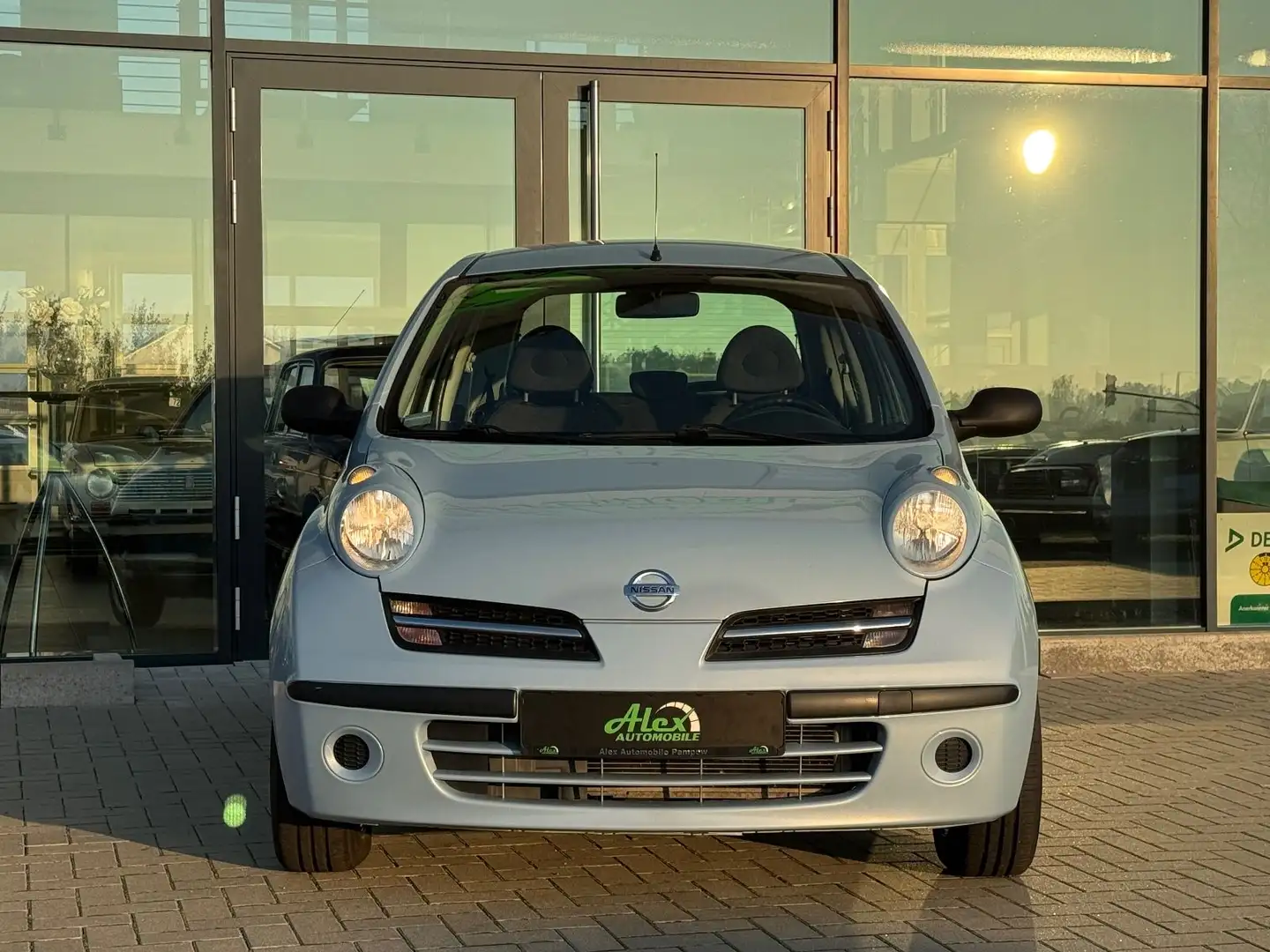 Nissan Micra 1.2 Visia Klima TÜV NEU Blau - 2