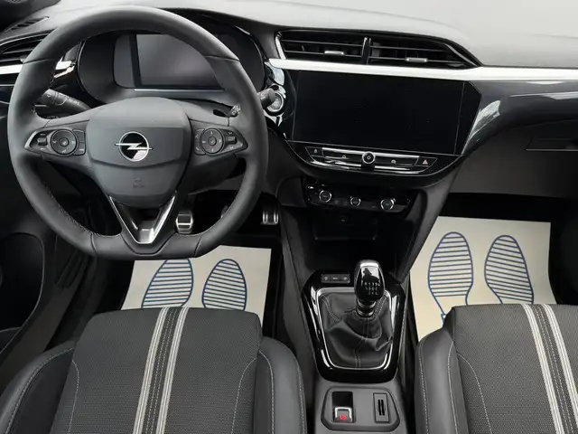 Opel Corsa view 8