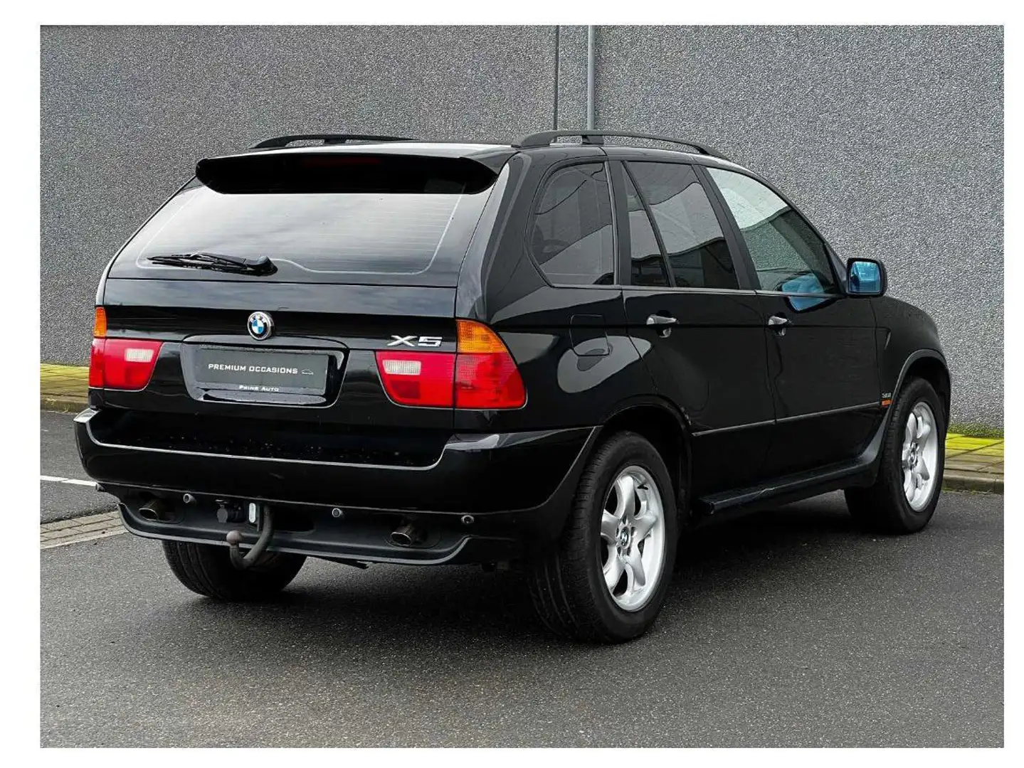 BMW X5 3.0i Executive Fekete - 2