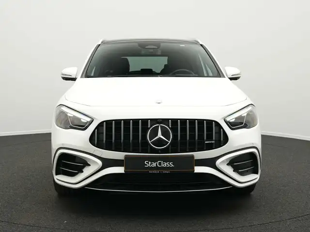 Mercedes-Benz Gla Class view 2