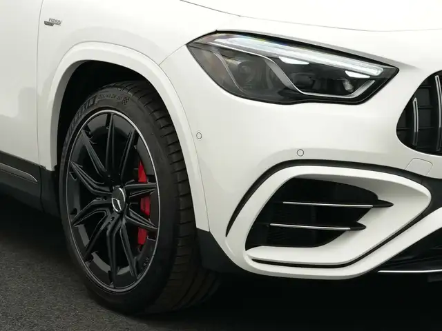 Mercedes-Benz Gla Class view 9