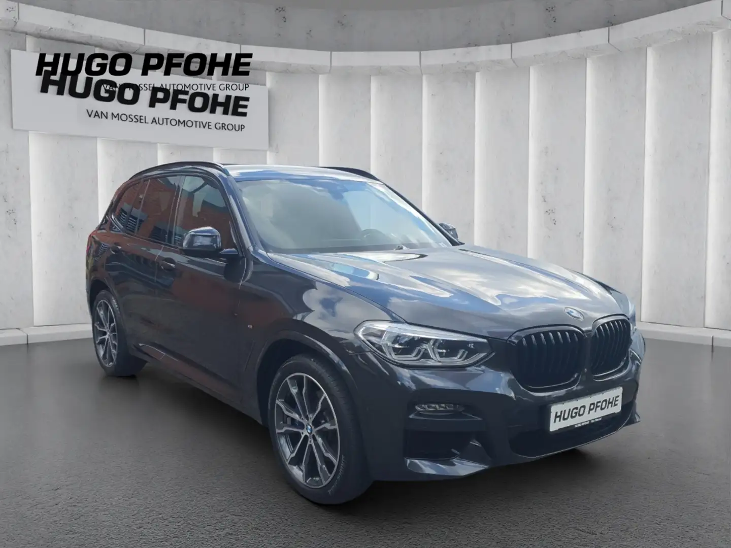 BMW X3 xDrive 30d M Sport Autom LED AHK RFK LEDER BT Szary - 2