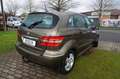 Mercedes-Benz B 200 B -Klasse B 200*TEMPOMAT*PDC V-H*AHK !! smeđa - thumbnail 8