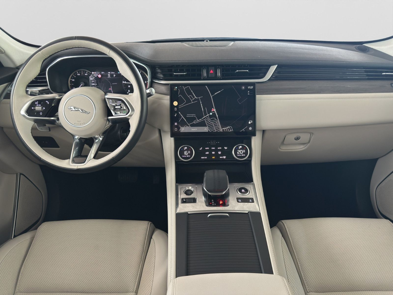 Jaguar F-Pace D300 SE AWD | Pano | Standheizung | AdSR — photo 9