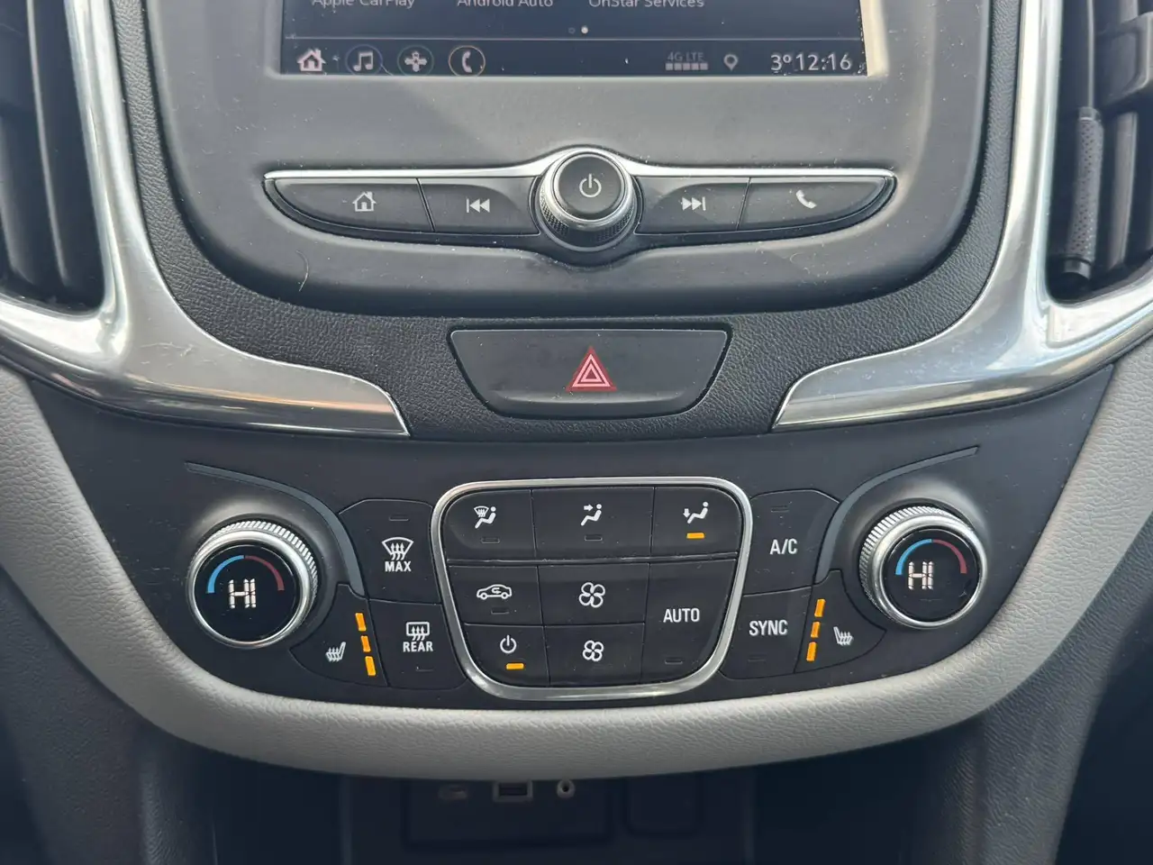 Chevrolet Equinox снимка Chevrolet Equinox