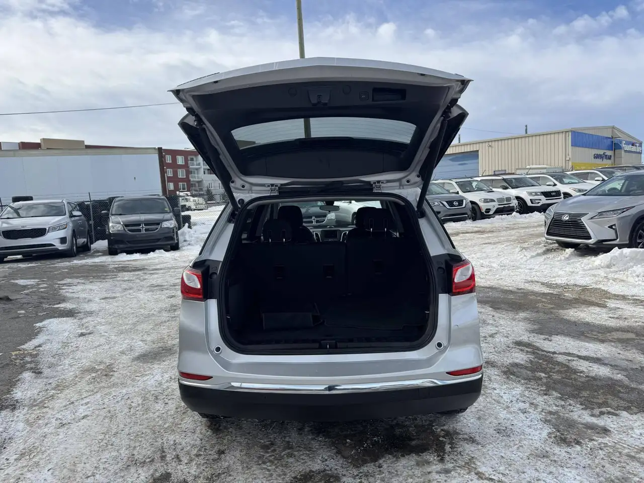 Chevrolet Equinox снимка Chevrolet Equinox