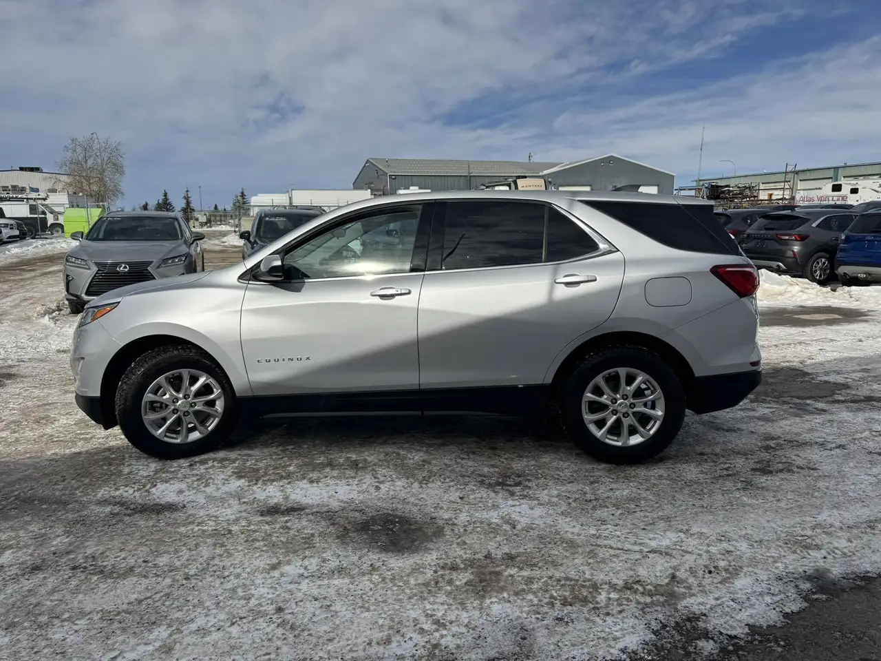 Chevrolet Equinox снимка Chevrolet Equinox