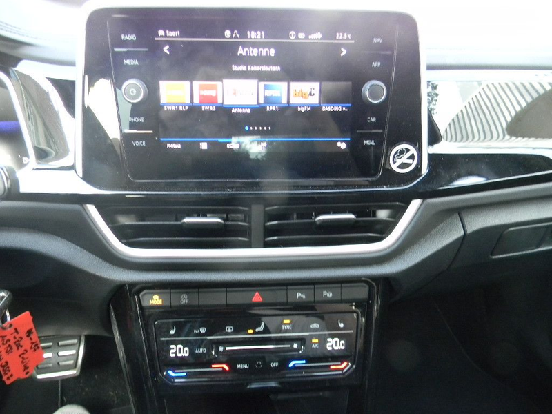 Volkswagen T-Roc R-Line 1,5 TSI 7 GANG DSG AHK KAMERA — photo 13