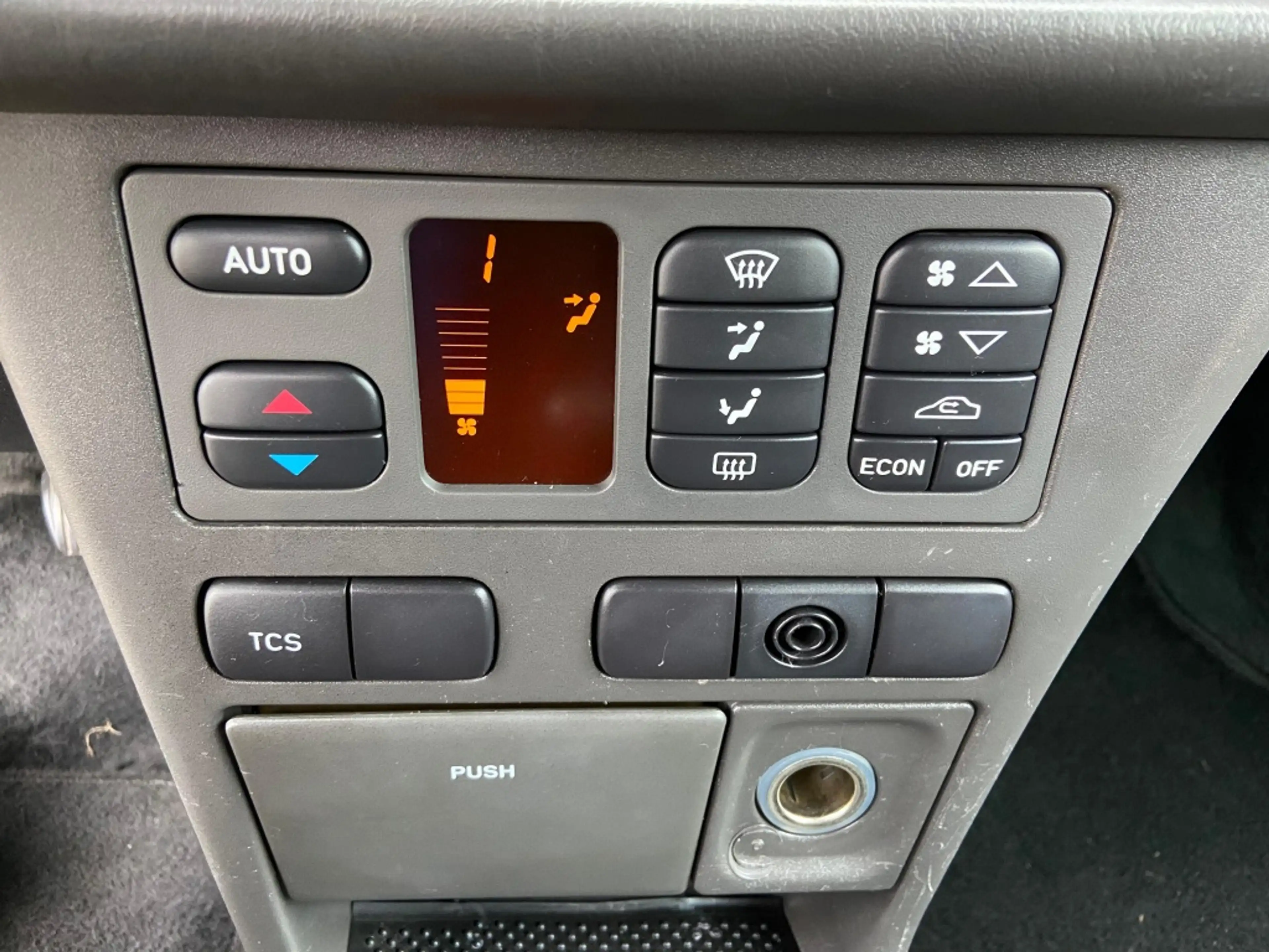 Saab 9-3 Cabrio 2.0 Turbo SE Aero — photo 10