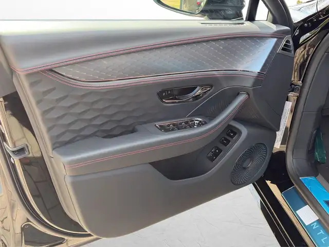 Bentley Flying Spur view 13