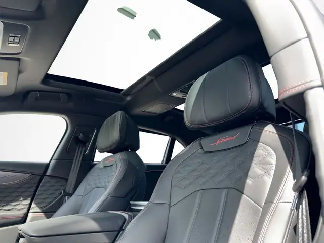Bentley Flying Spur view 15