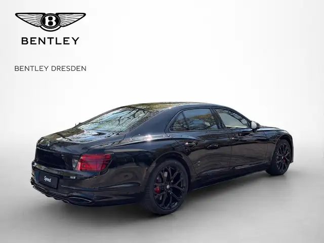Bentley Flying Spur view 6
