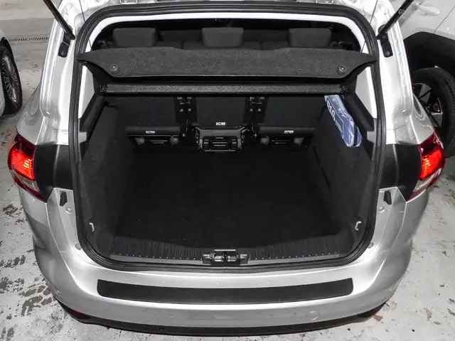 Ford C-Max view 15