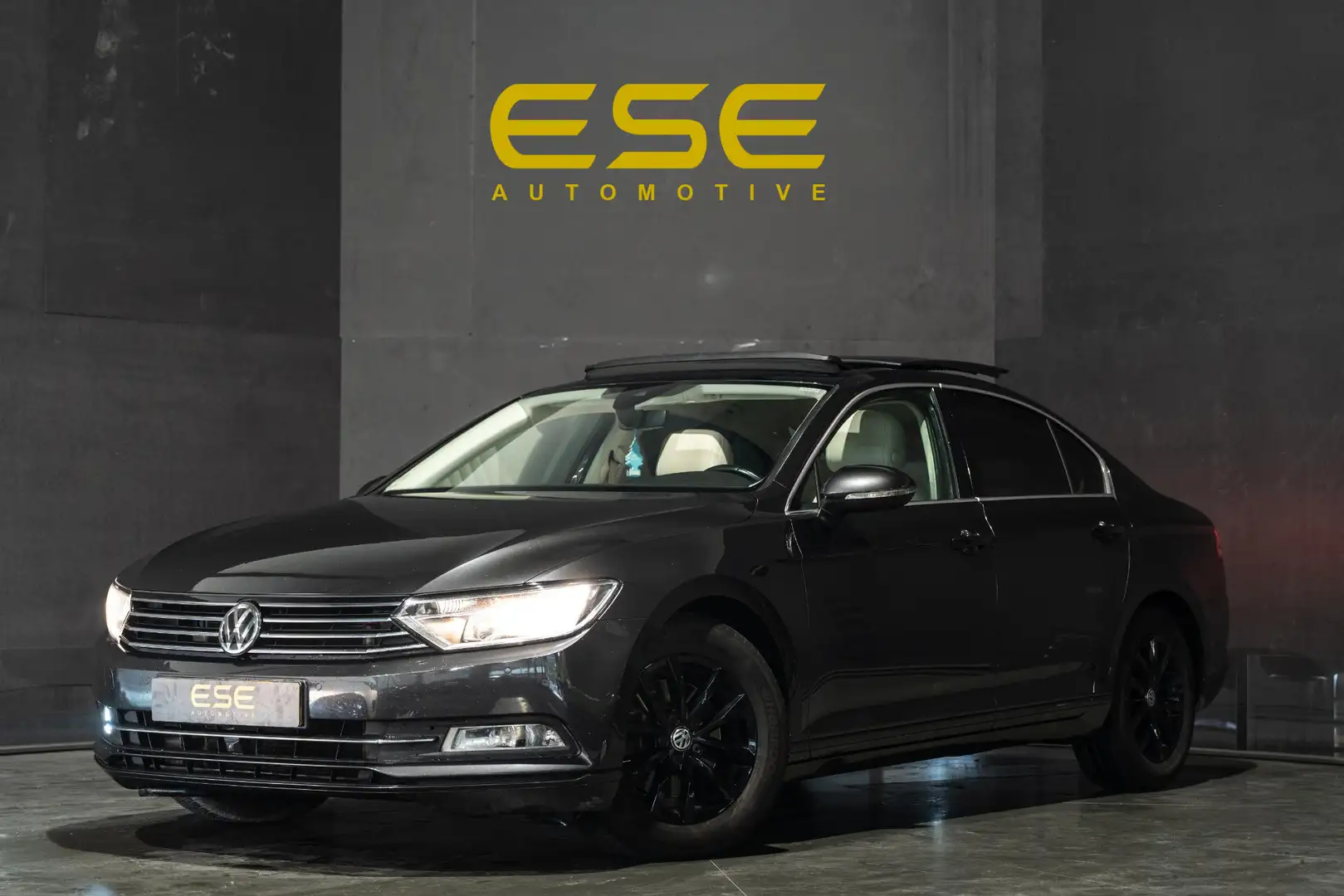Volkswagen Passat 1.5 TSI Highline | Pano | Automaat | Trekhaak Gris - 1