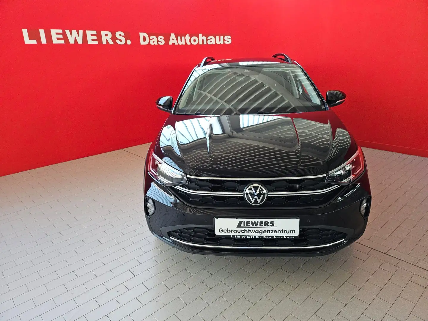 Volkswagen Taigo Life TSI DSG Zwart - 2