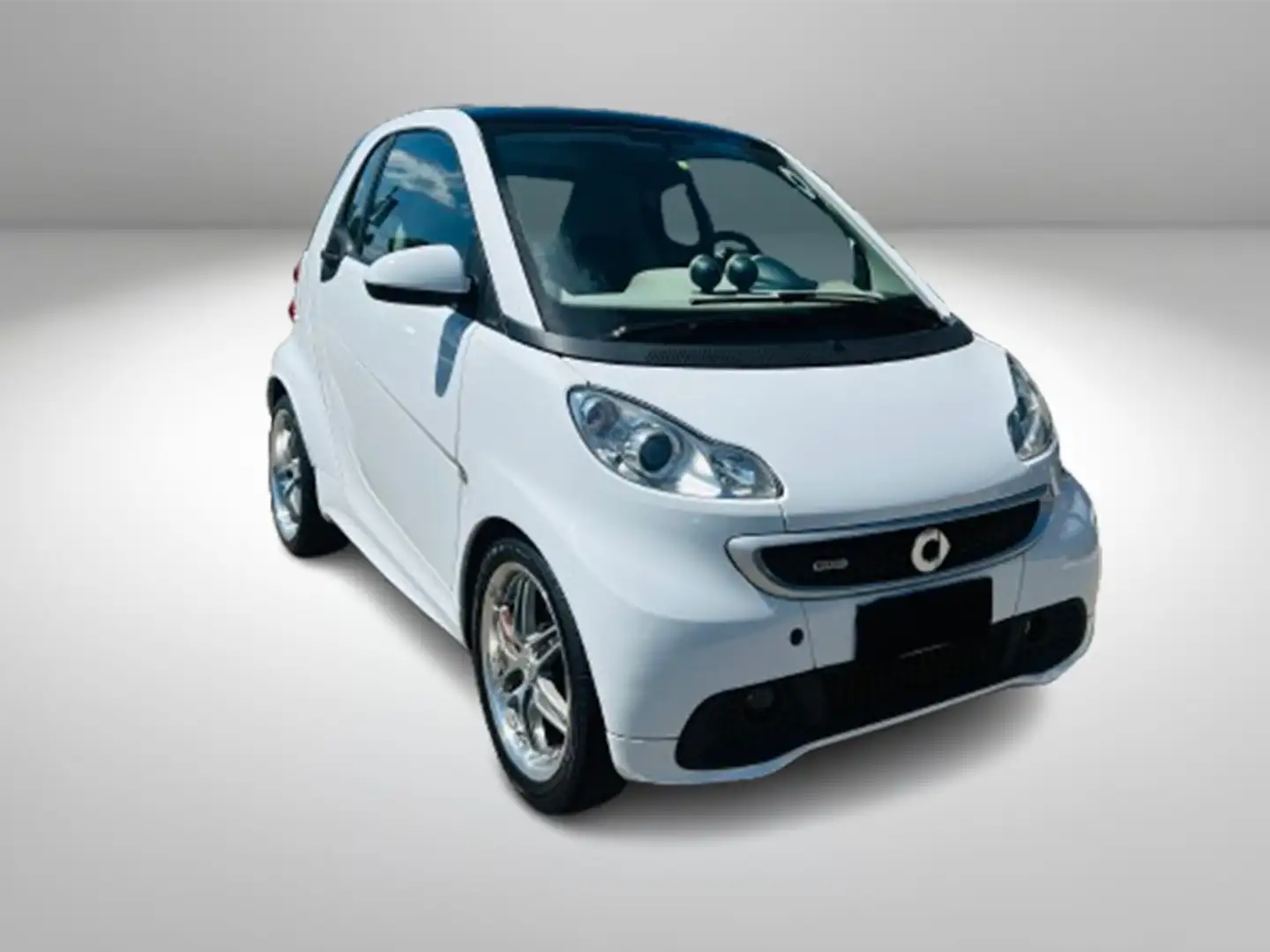 smart forTwo fortwo 1000 75 kW coupé BRABUS Bianco - 2
