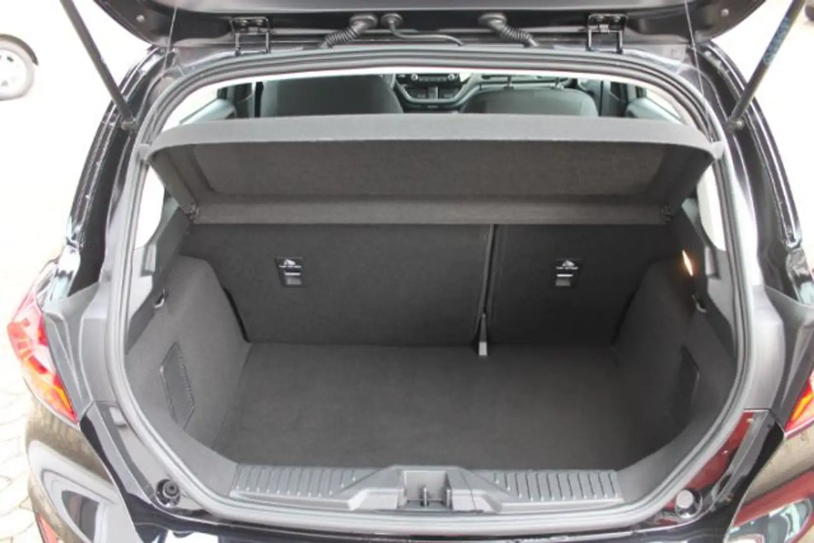 Ford Fiesta 1.1 TREND Klima el. Fenster Schwarz - 2