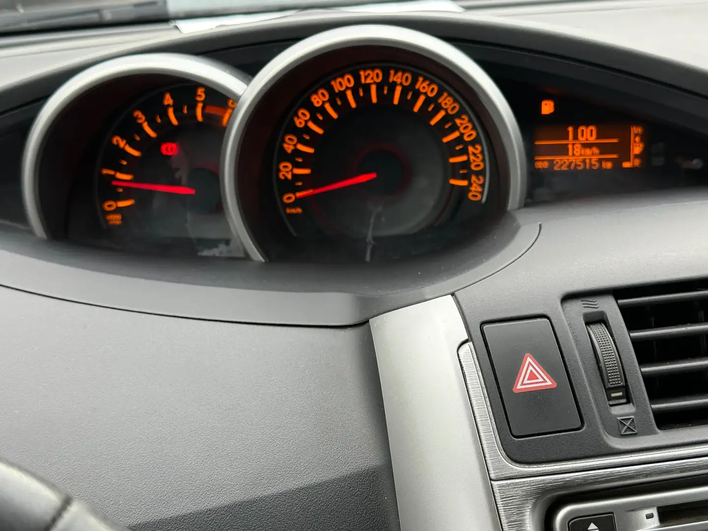 Toyota Verso 7 Sitzer Gri - 2