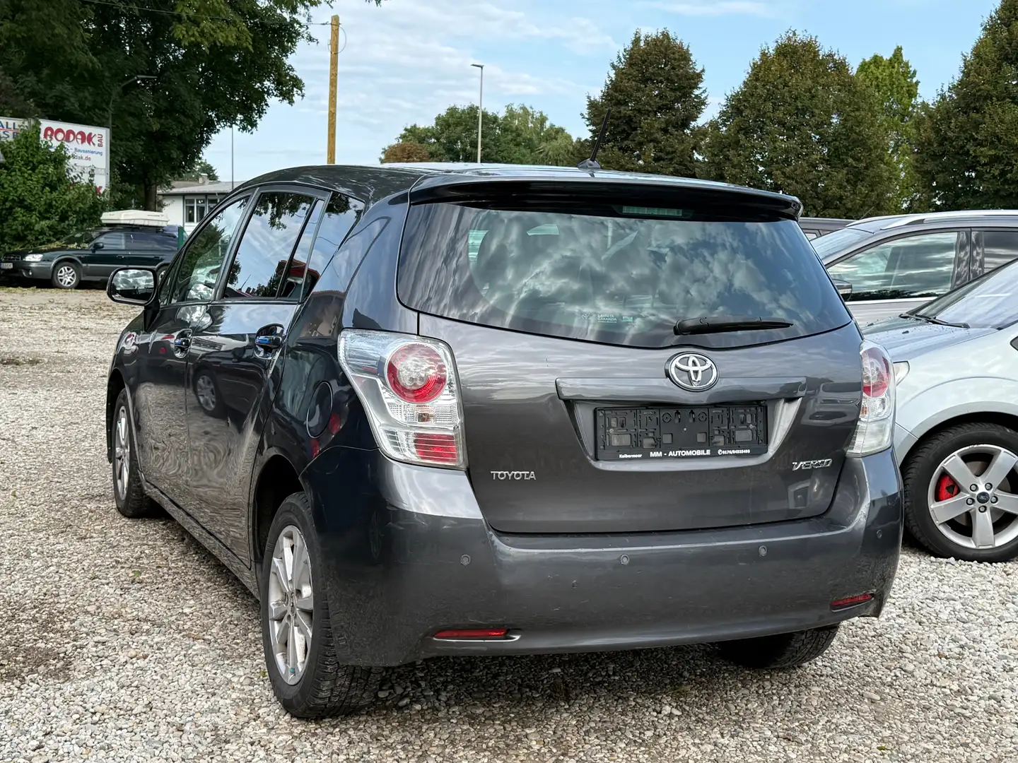 Toyota Verso 7 Sitzer Grigio - 2