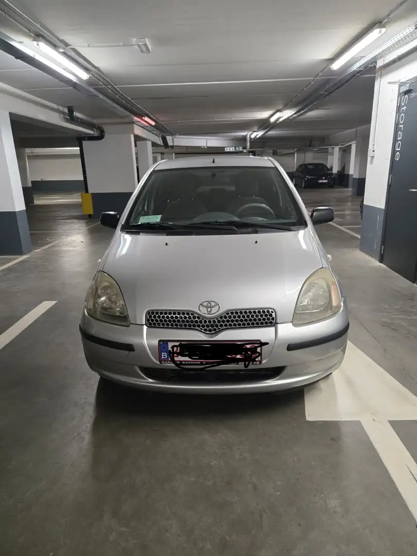 Toyota Yaris 1.3i VVT-i 16v Linea Luna - 1