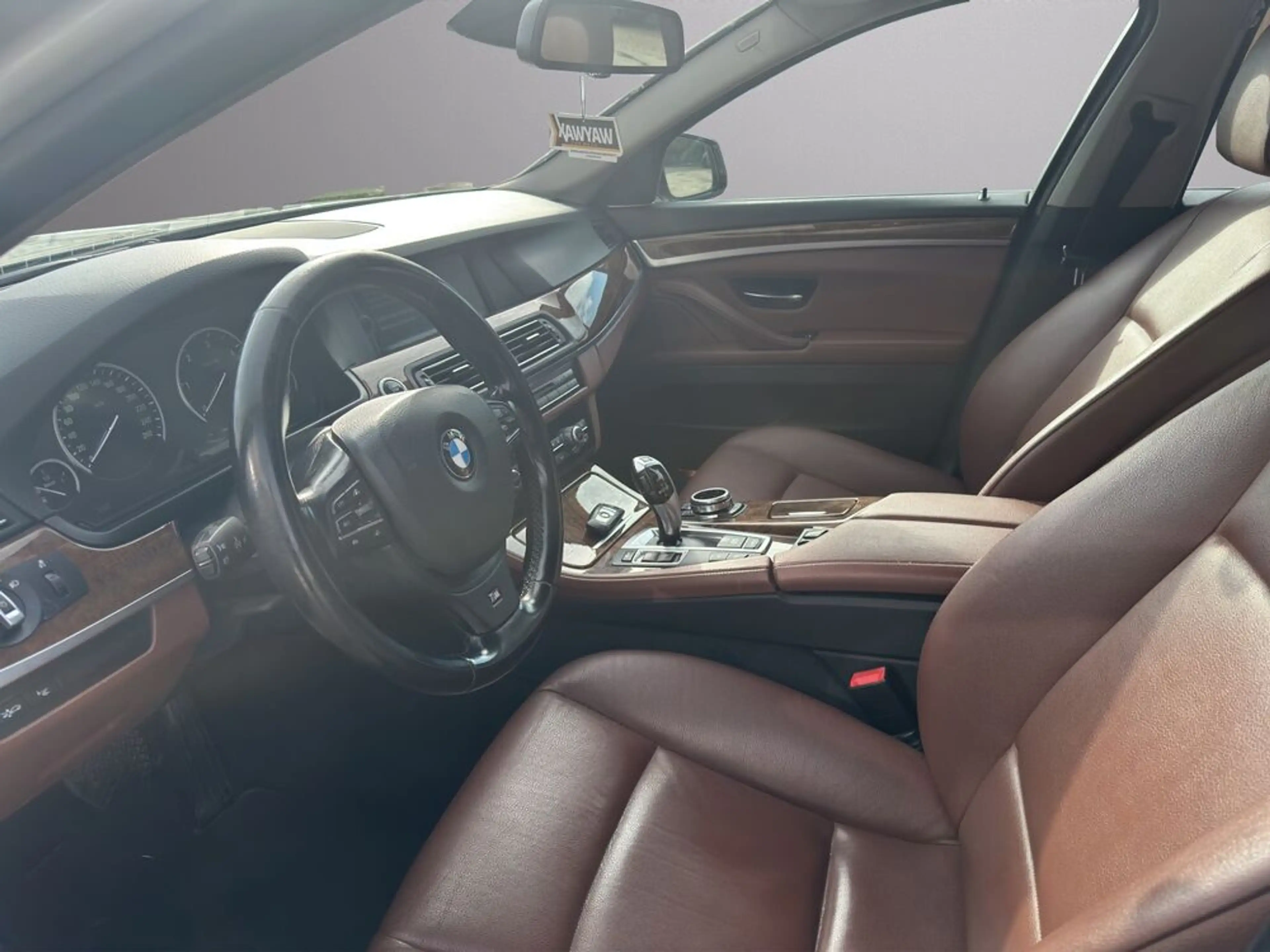 BMW 525 d *Pano*Kamera*Leder*Sitzheizung — photo 9