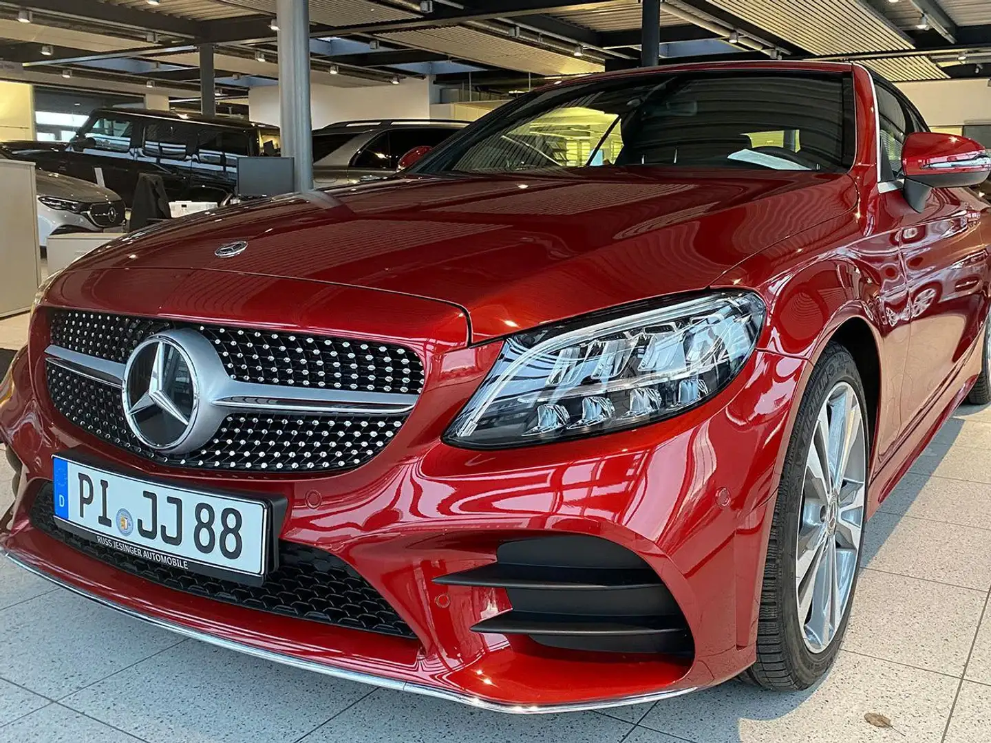 Mercedes-Benz C 200 C 200 Cabrio 9G-TRONIC AMG Line Plus Rouge - 1