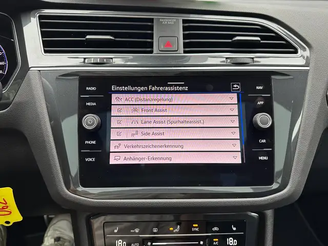 Volkswagen Tiguan view 27