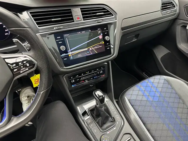 Volkswagen Tiguan view 21